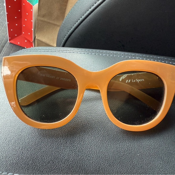 Le Spec sunglasses-Air Heart Carmel color - Picture 3 of 7